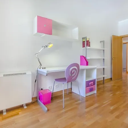 Apartment Place & Beyond Lisbon