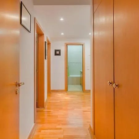 Appartement Place & Beyond *