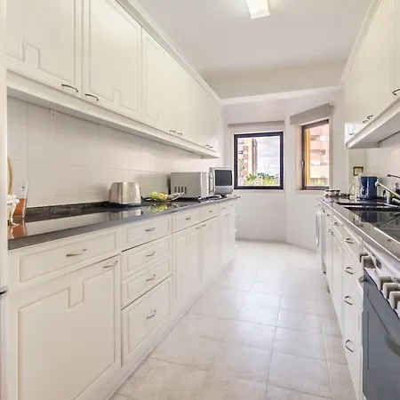 Place & Beyond Apartment Lissabon